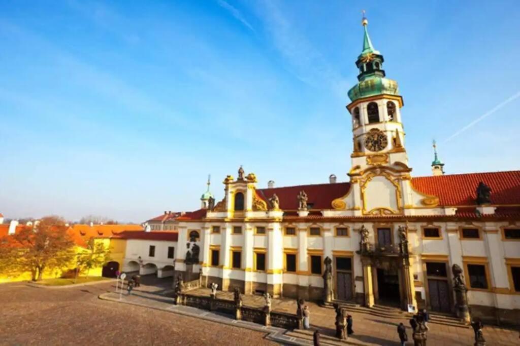 Apartment Huge 5-bedrooms Near Castle *